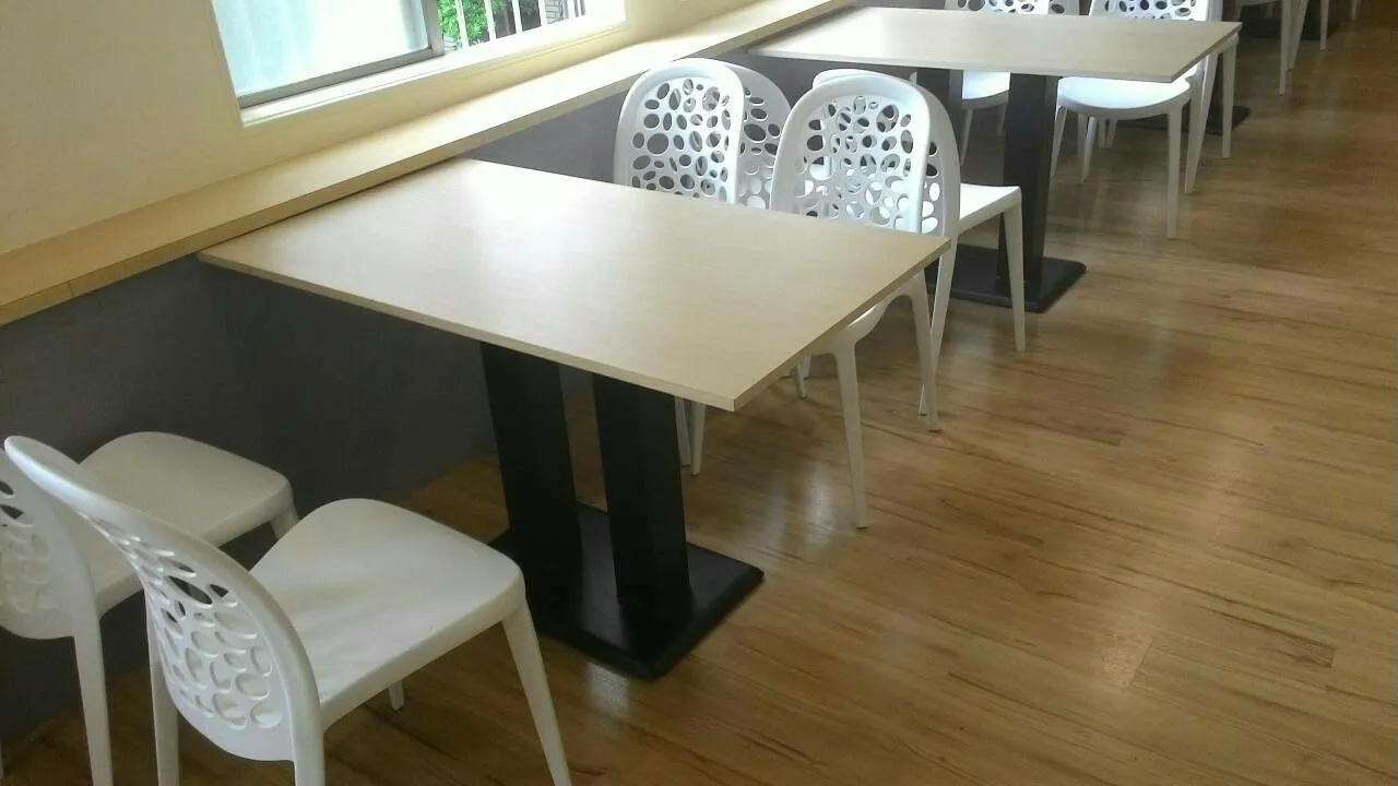 餐廳桌椅怎麼買才不會後悔?理解「成本、耐用與空間價值」 餐桌椅批發